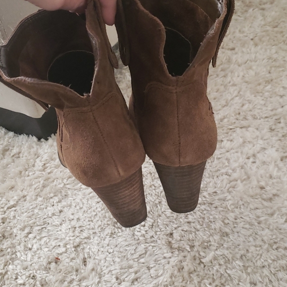 ๐Lucky Brad suede wedge booties ๐ - Picture 7 of 10